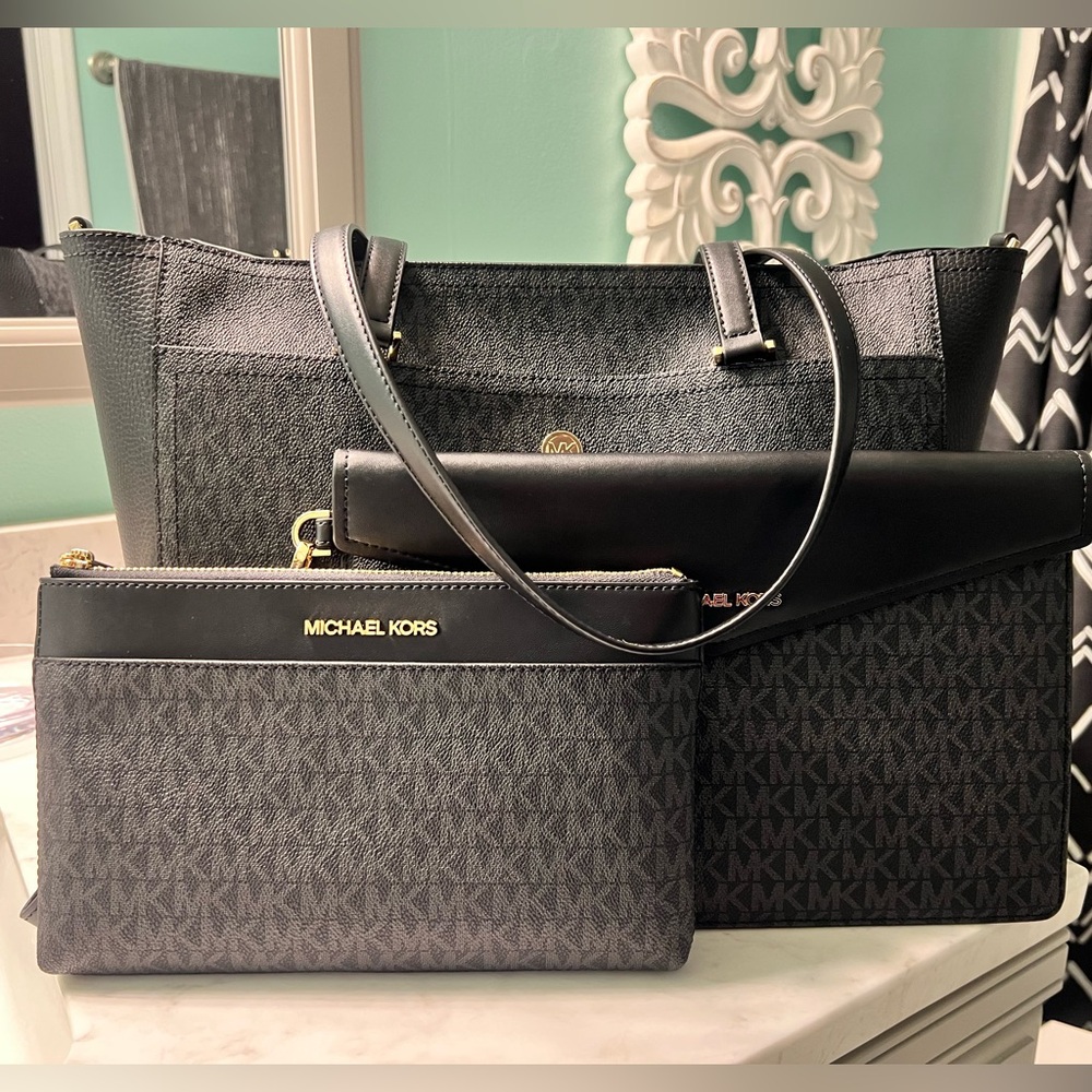 Michael Kors 3-in-1 large logo tote bag, black